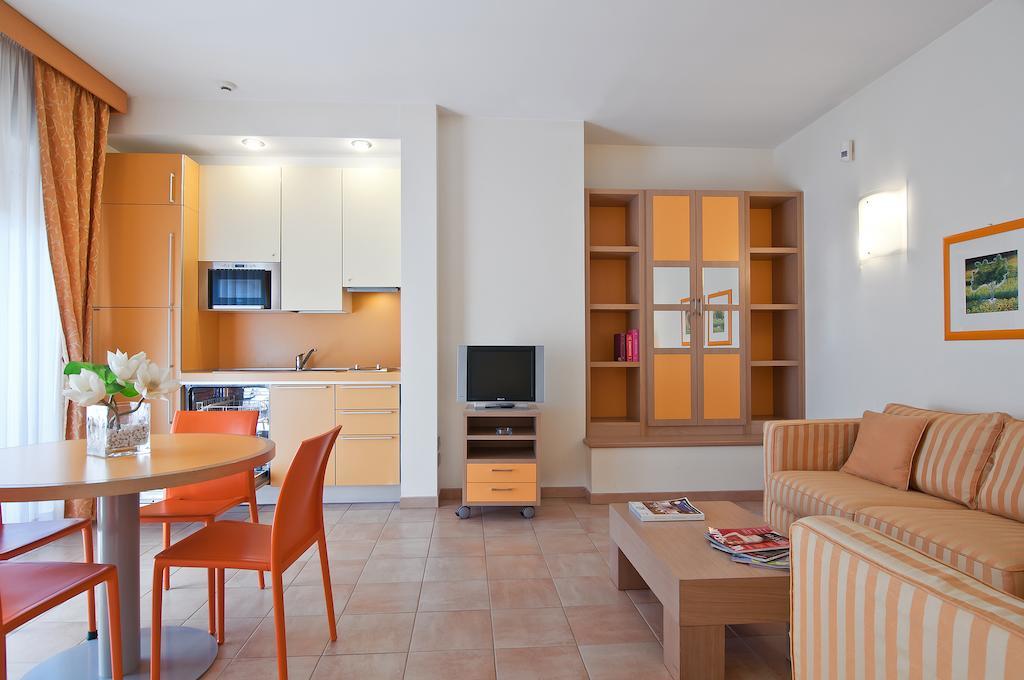 Residence I Triangoli Casal Palocco Chambre photo