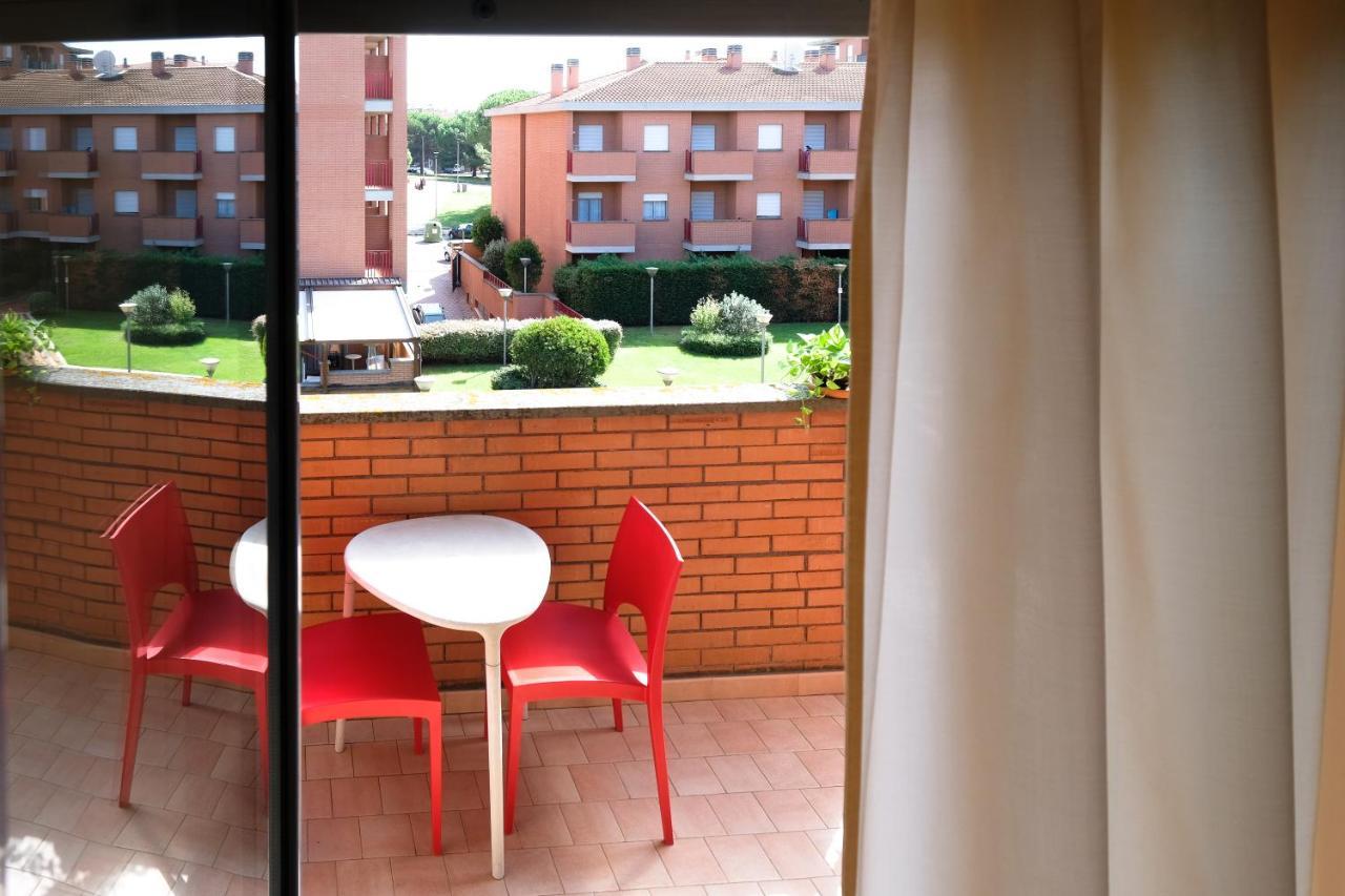 Residence I Triangoli Casal Palocco Extérieur photo