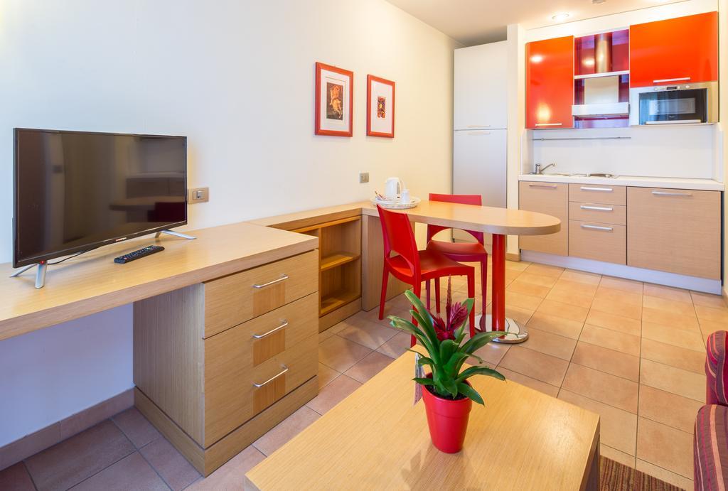 Residence I Triangoli Casal Palocco Extérieur photo