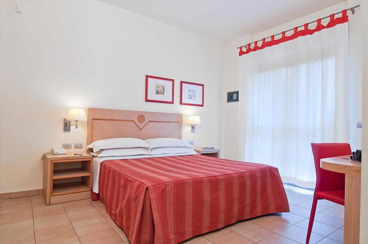Residence I Triangoli Casal Palocco Extérieur photo