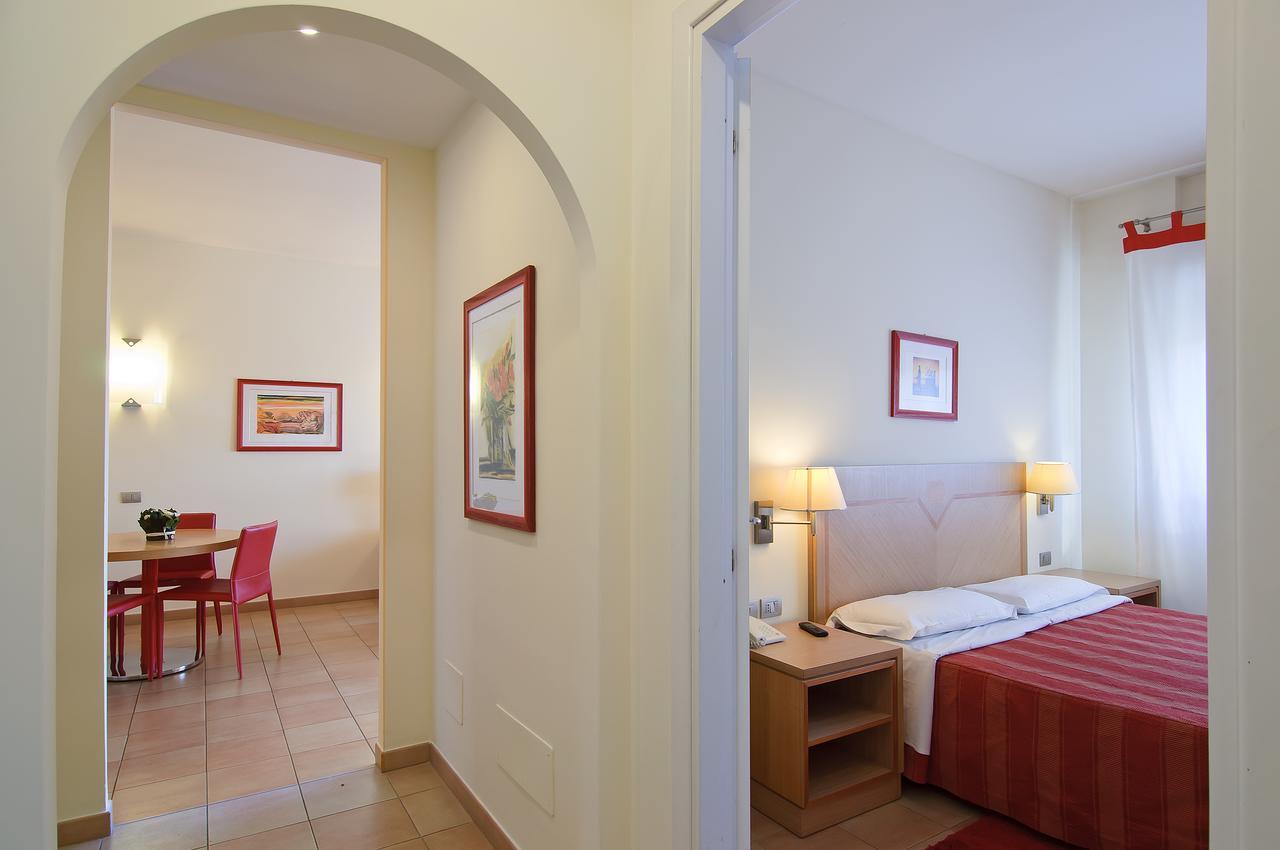Residence I Triangoli Casal Palocco Extérieur photo